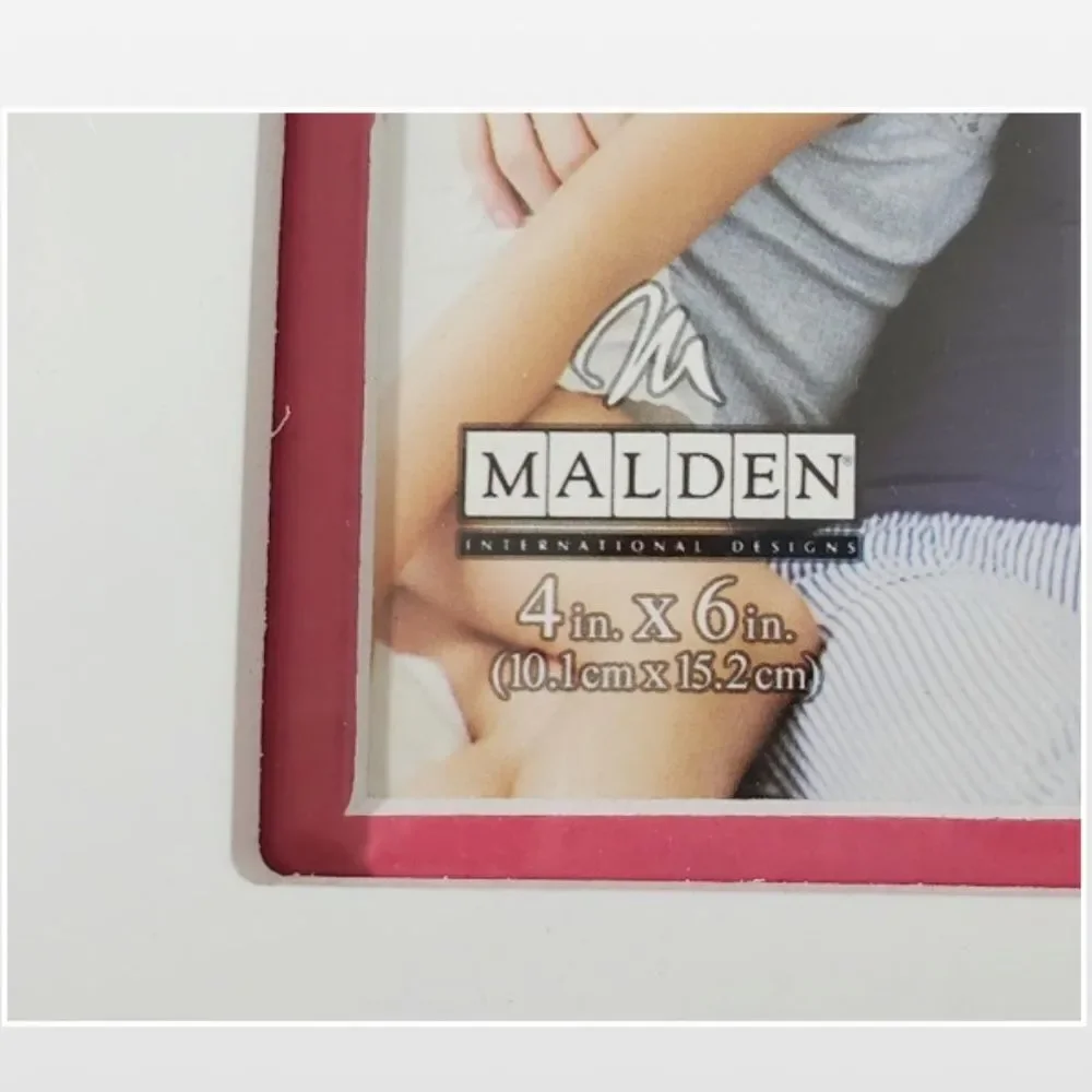 New Latina White 4X6 Picture Frame